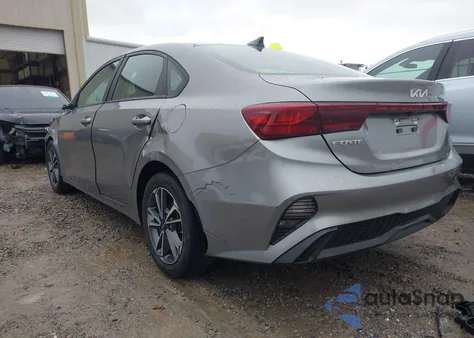 2023 Kia Forte Lxs z USA, uszkodzony, nr VIN 3KPF24ADXPE568108